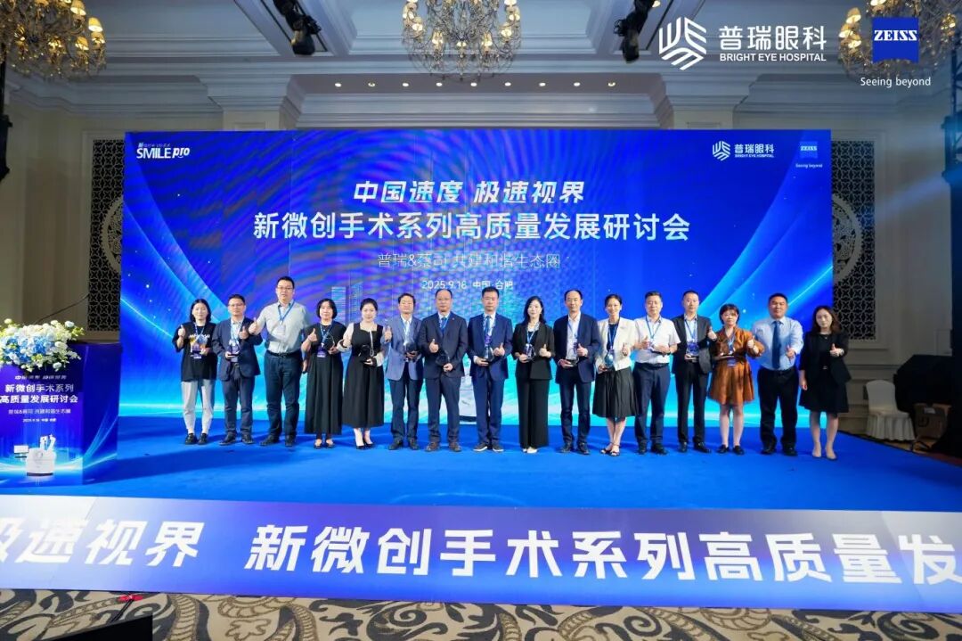 LIU01738-opq3972319401.jpg