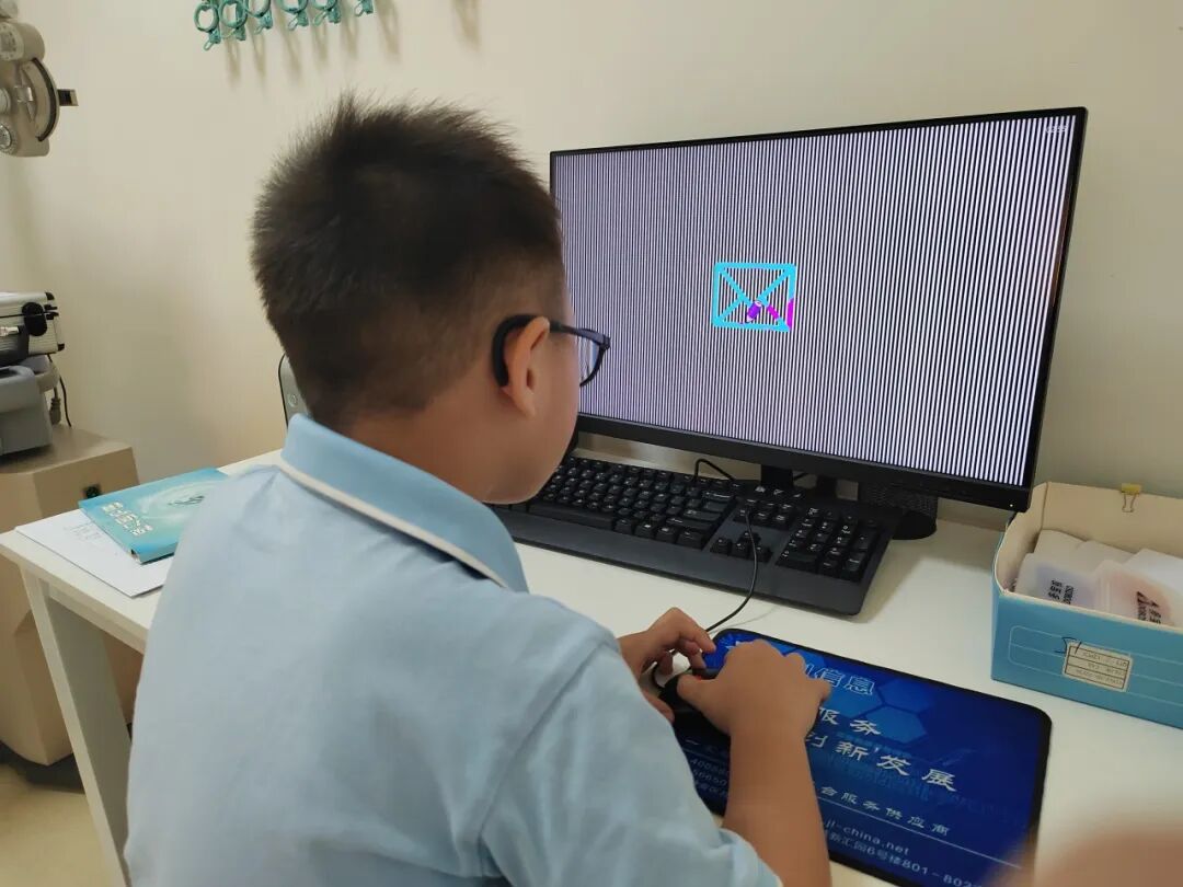 从0.3到1.0-丨广州普瑞眼科弱视患儿治疗 - 广州普瑞眼科医院