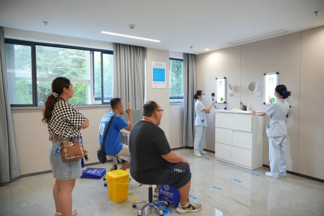 广州普瑞眼科医院携手人民街社区开展红联党建眼健康公益交流会，共谋社区健康发展 - 广州普瑞眼科医院