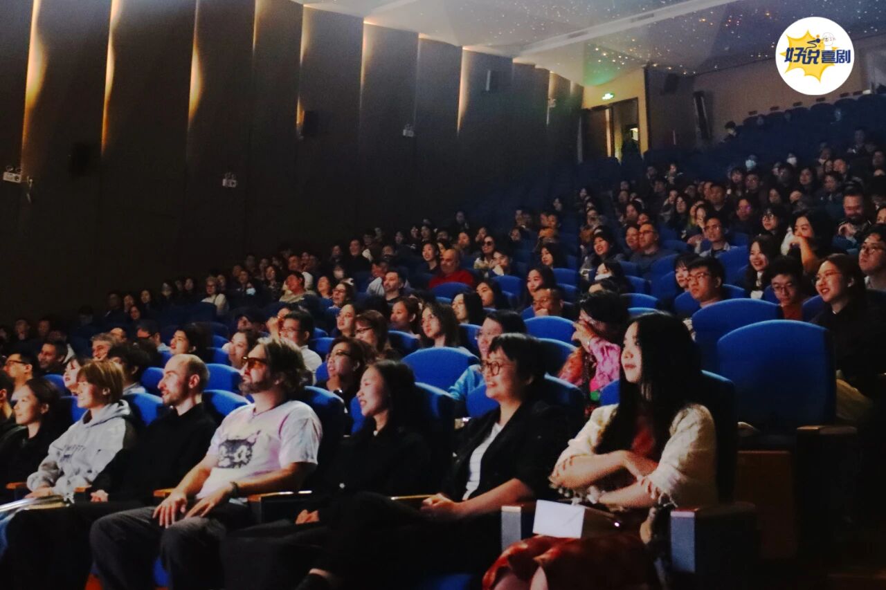 当摘镜撞上脱口秀！这场 “开放麦” 有点 “睛” 彩 - 广州普瑞眼科医院