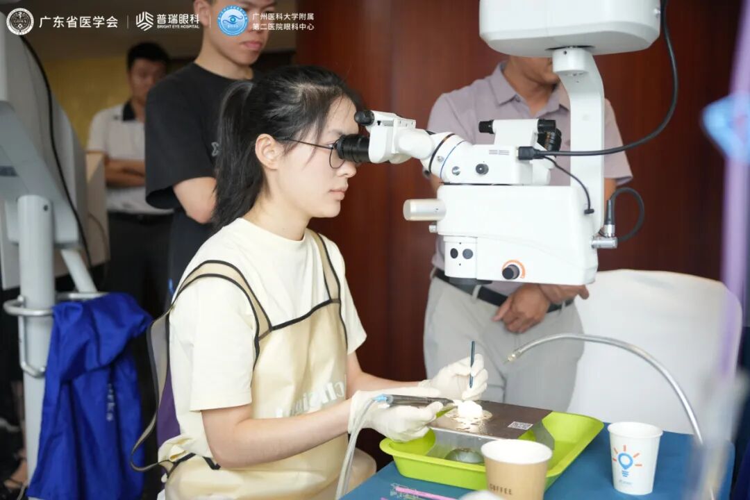 AI助力白内障手术 眼科多分支融合研究 - 广州普瑞眼科医院