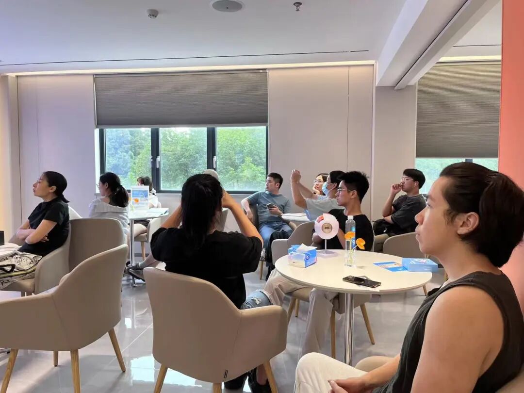 AI+千频优视飞秒个性化定制激光近视手术在粤升级首发 - 广州普瑞眼科医院