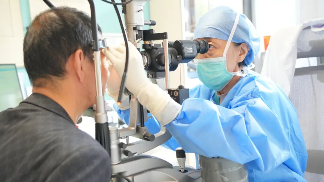 眼球一直往下钻?原来是固定性斜视在捣乱! - 广州普瑞眼科医院
