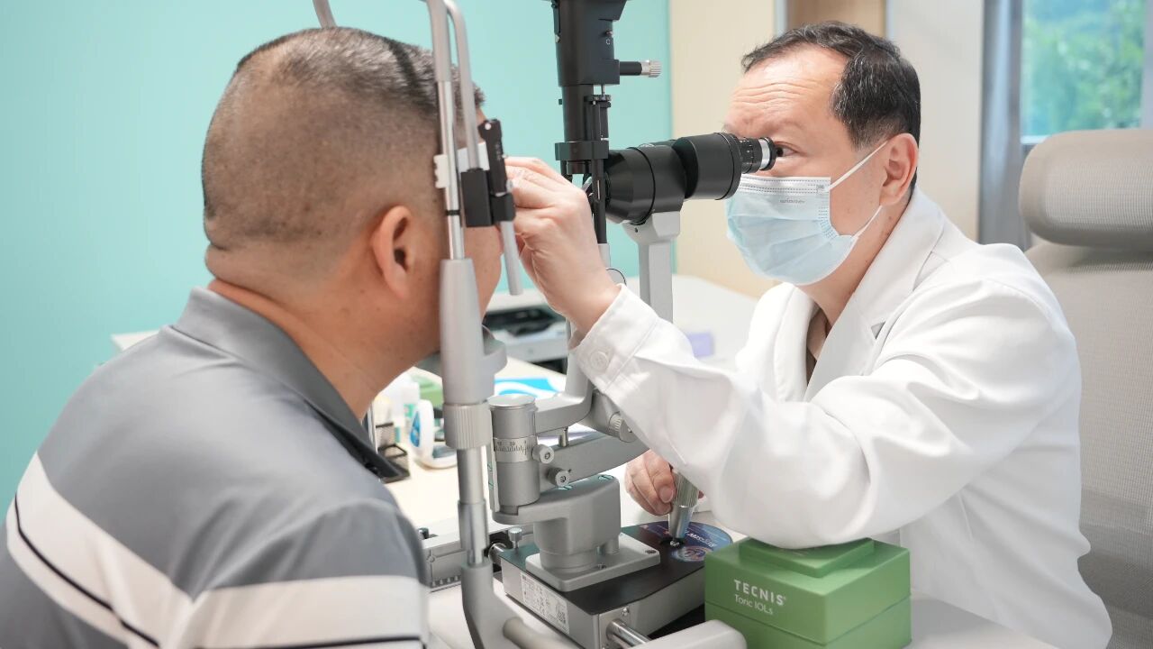 广州普瑞眼科医院举办飞白技术科普活动‌‌——爱尔康LenSx第三代手术系统正式在医院启用，助力白内障手术迈入新阶段 - 广州普瑞眼科医院