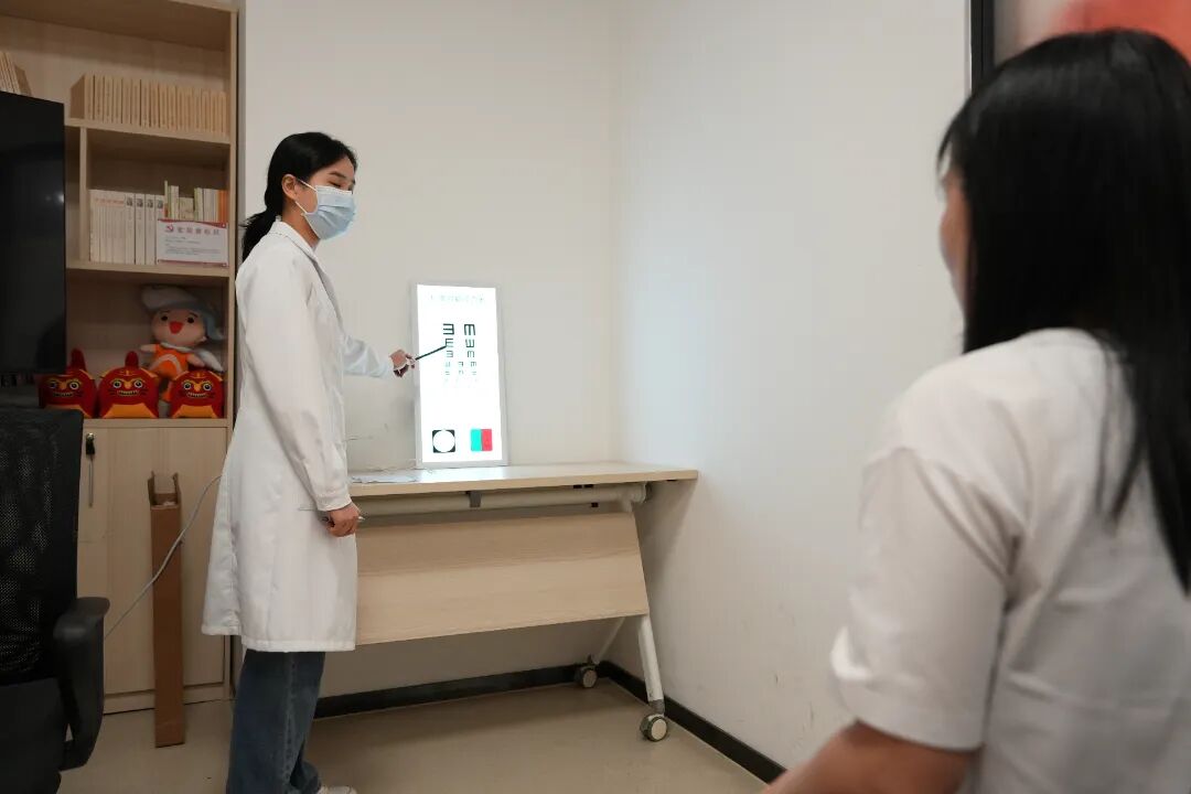 清晰视界,美好生活 广州普瑞眼科关爱眼健康行动走进华润广东医药有限公司 - 广州普瑞眼科医院