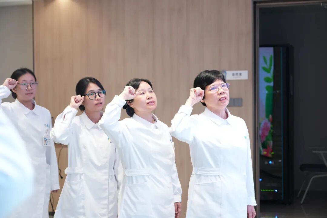 平凡“她”力量,绽放医者光|广州普瑞眼科医院致敬最美白衣天使 - 广州普瑞眼科医院