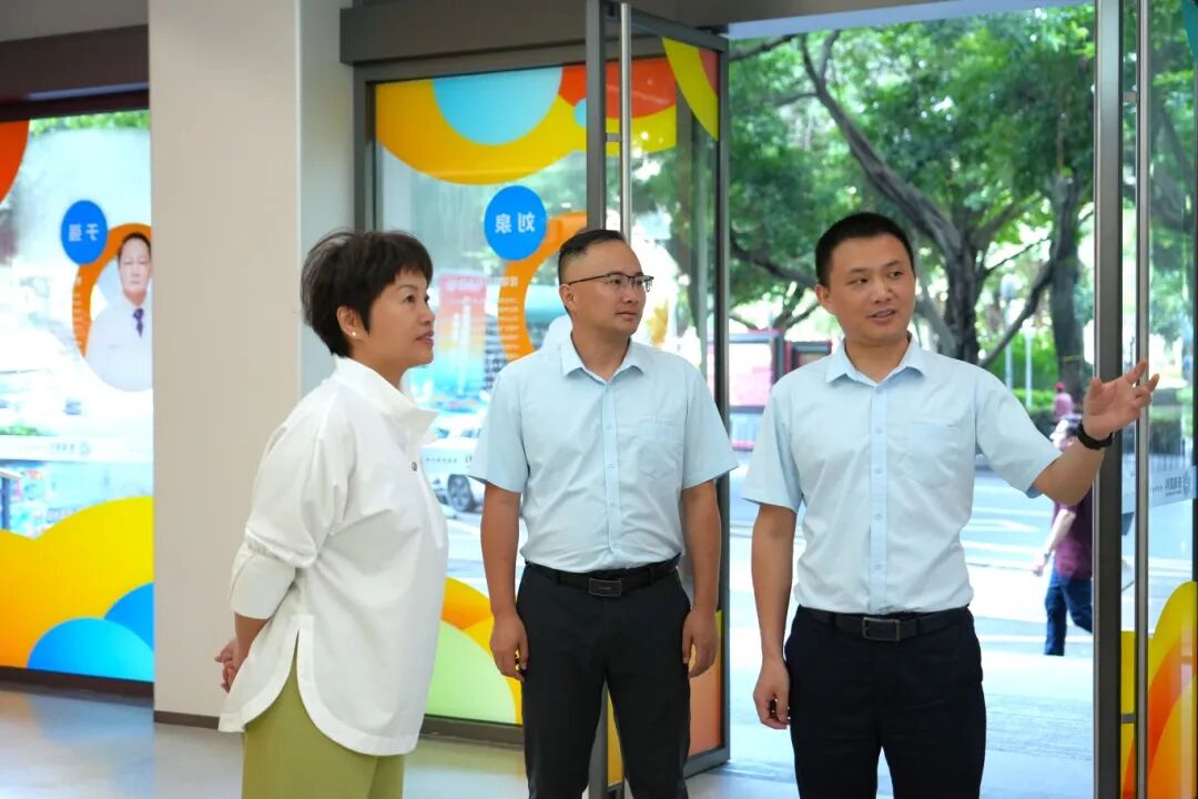 广东省残疾人公益基金会理事长杨学云一行走访广州普瑞眼科医院 - 广州普瑞眼科医院