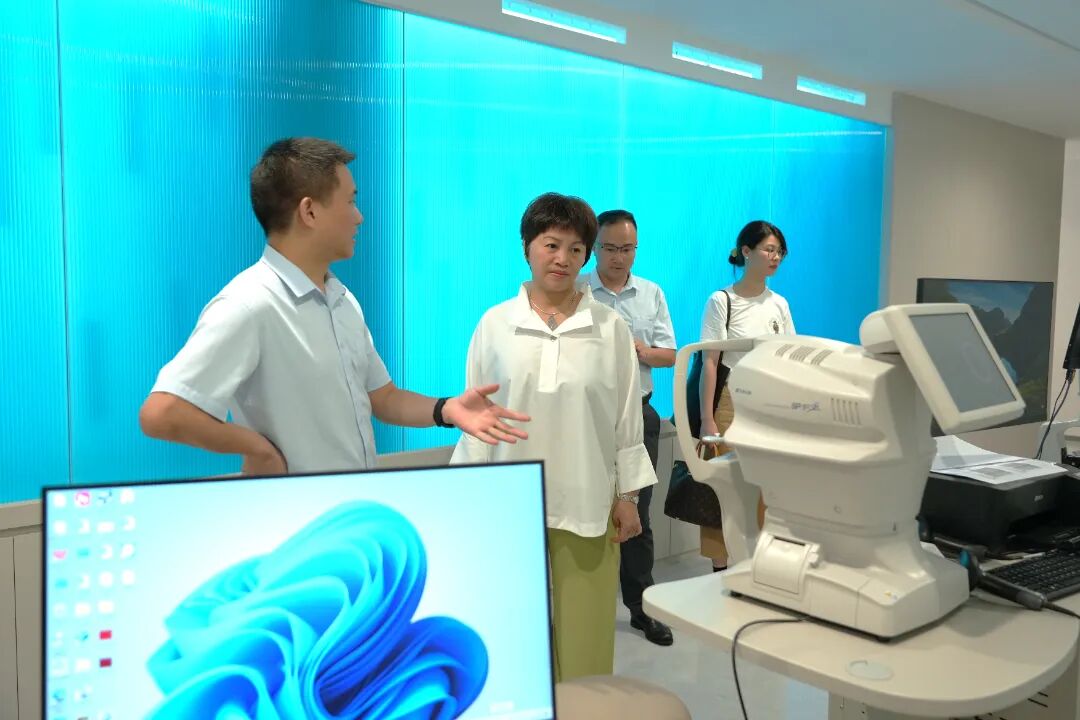 广东省残疾人公益基金会理事长杨学云一行走访广州普瑞眼科医院 - 广州普瑞眼科医院