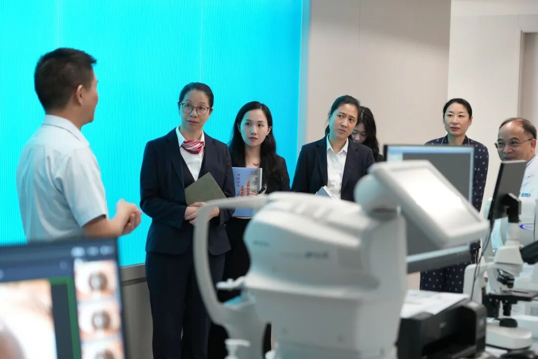 中国银行广州东山支行一行到广州普瑞眼科医院参观交流 - 广州普瑞眼科医院
