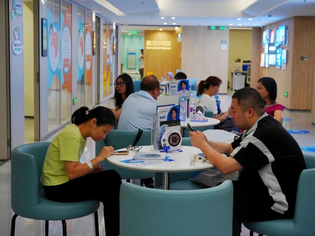 “国庆我在岗” ！广州普瑞眼科医院，用爱呵护清晰视界 - 广州普瑞眼科医院